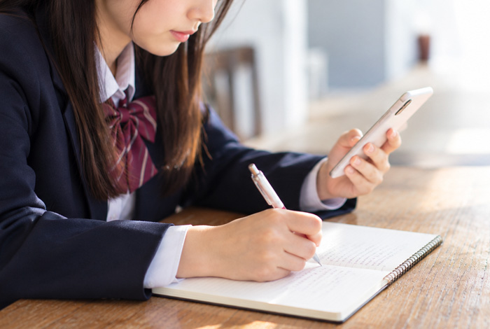 「学習者向け」ニュースを「聞く・解く・振り返る」
